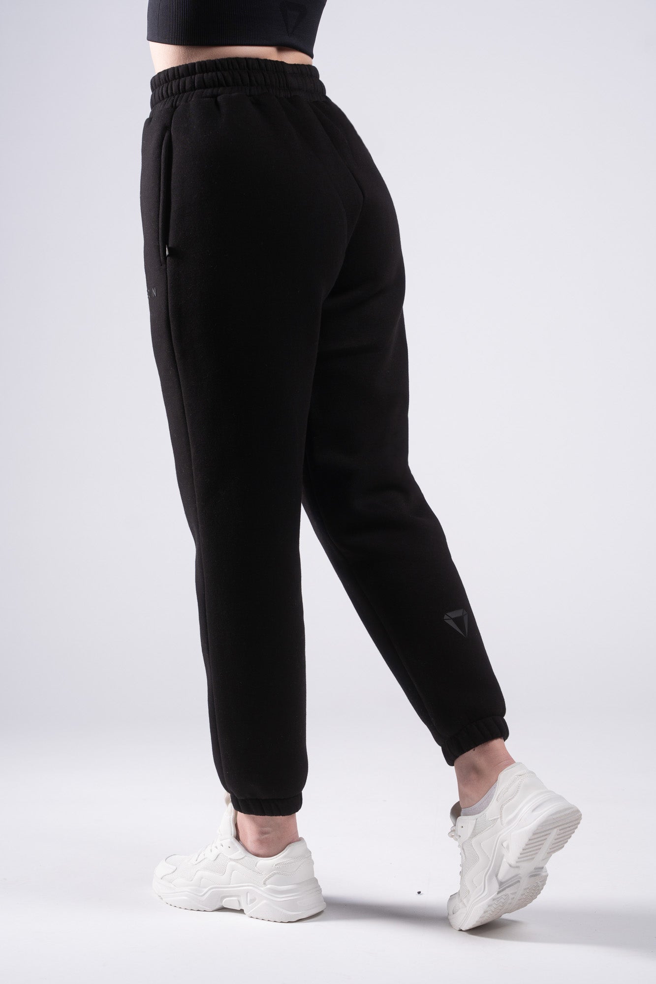 ELEVATE TRACKSUIT BUNDLE - BLACK (2-PIECE)