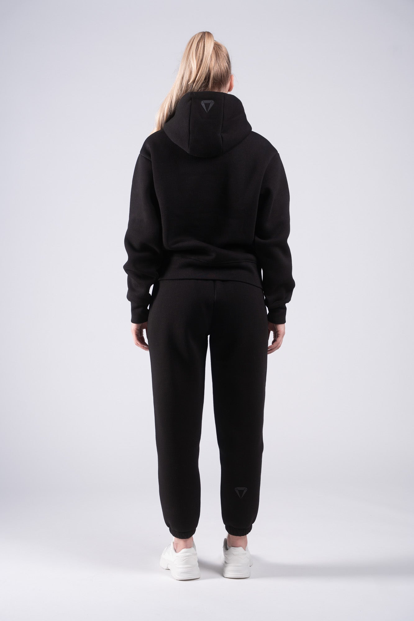 ELEVATE TRACKSUIT BUNDLE - BLACK (2-PIECE)